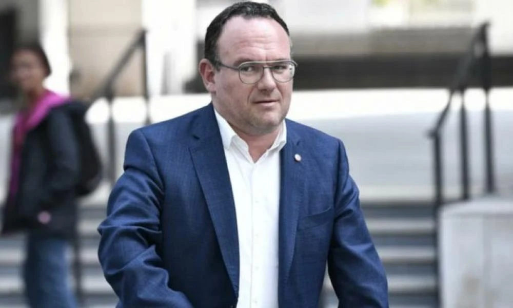 Γαλλία: Νέα καταγγελία κατά υπουργού του Μακρόν για βιασμό-3 μηνύσεις σε βάρος του